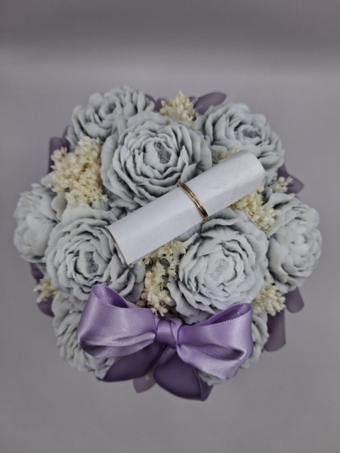 Elegancki Flower Box z Mydlanych Piwonii – Kolekcja Ukryte w Kwiatach | Prezent dla Kobiety