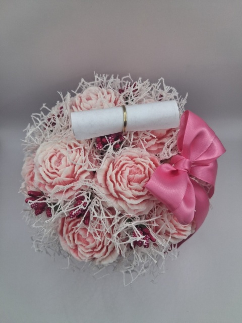 Flower Box „Ukryte w Kwiatach” – różowe piwonie | Elegancki prezent z ukrytą wiadomością